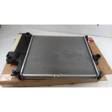 Pièce pour BMW - Radiator, Engine Cooling 17111737757