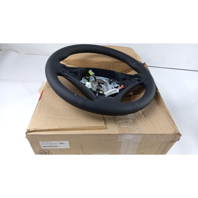 Pièce pour BMW - Steering Wheel 32306780544