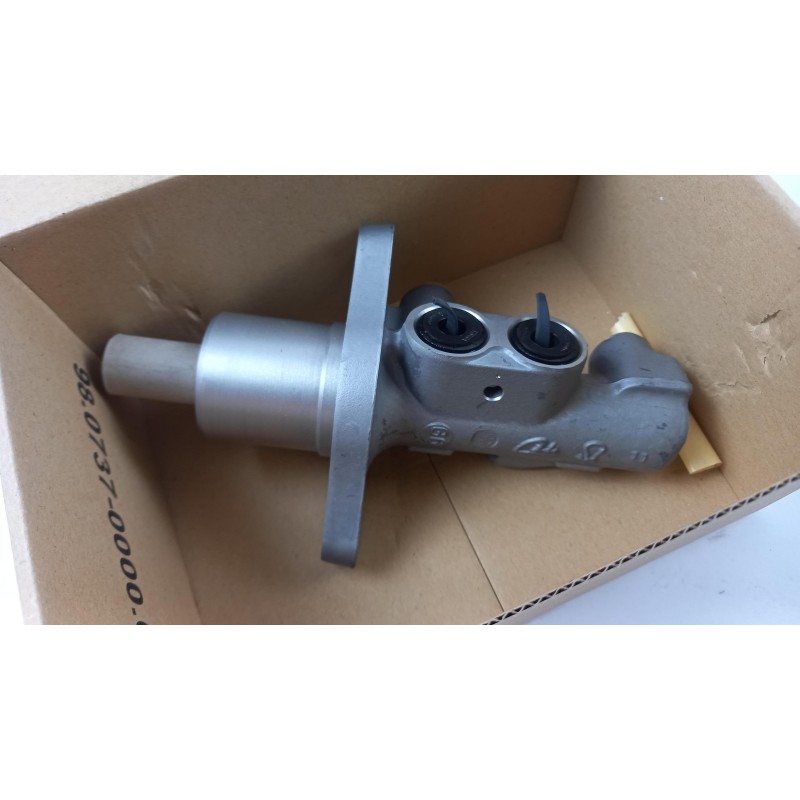 Pièce pour BMW - Master Cylinder, Brakes 34316779677