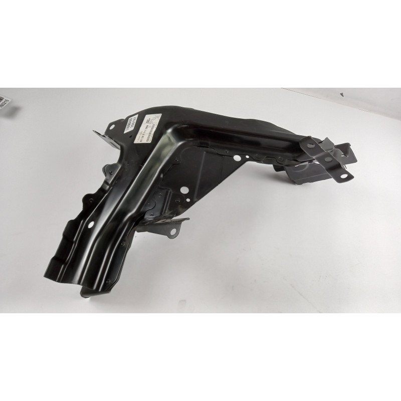 Pièce pour BMW - Headlight Bracket 41147111069