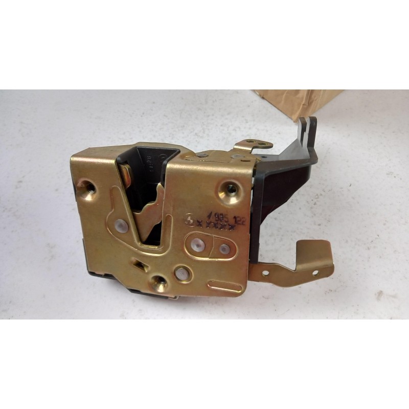Pièce pour BMW - Door Lock 51211925122