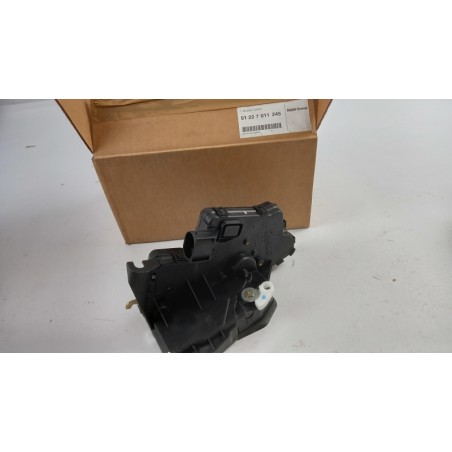 Pièce pour BMW - Door Lock 51227011245