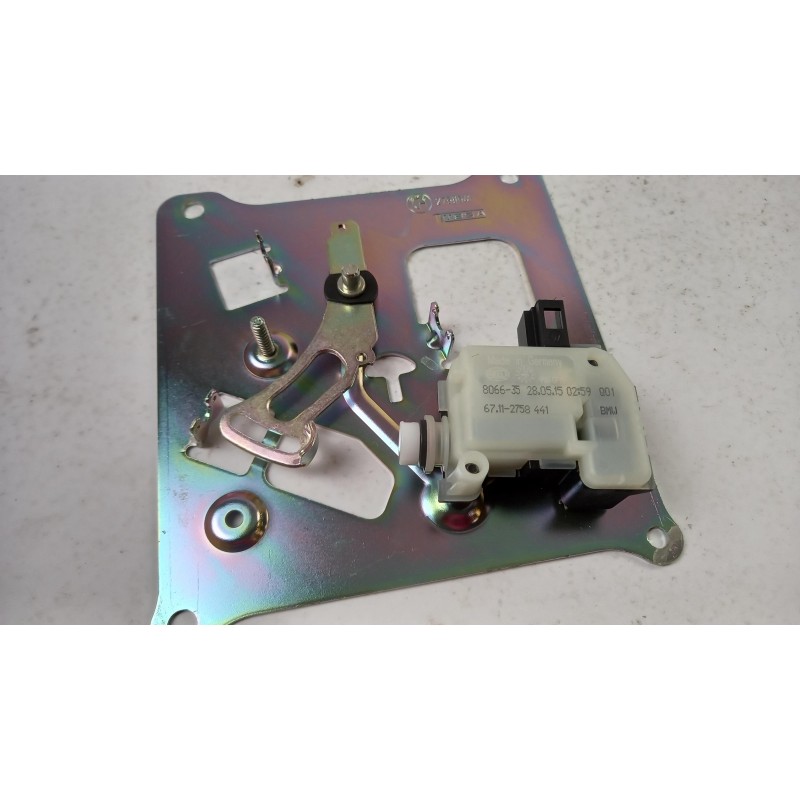 Pièce pour BMW - Actuator 51242758541