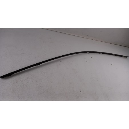 Pièce pour BMW - Seal, Door Window 51337897667