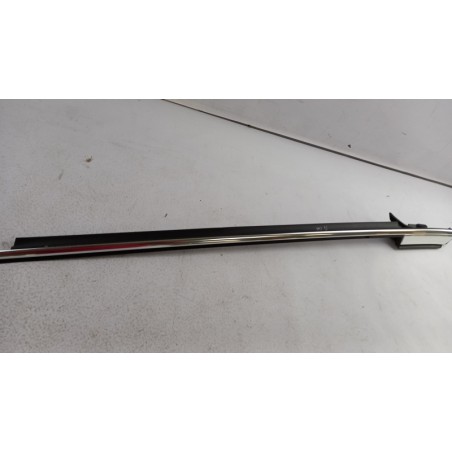 Pièce pour BMW - Seal, Door Window 51377279766