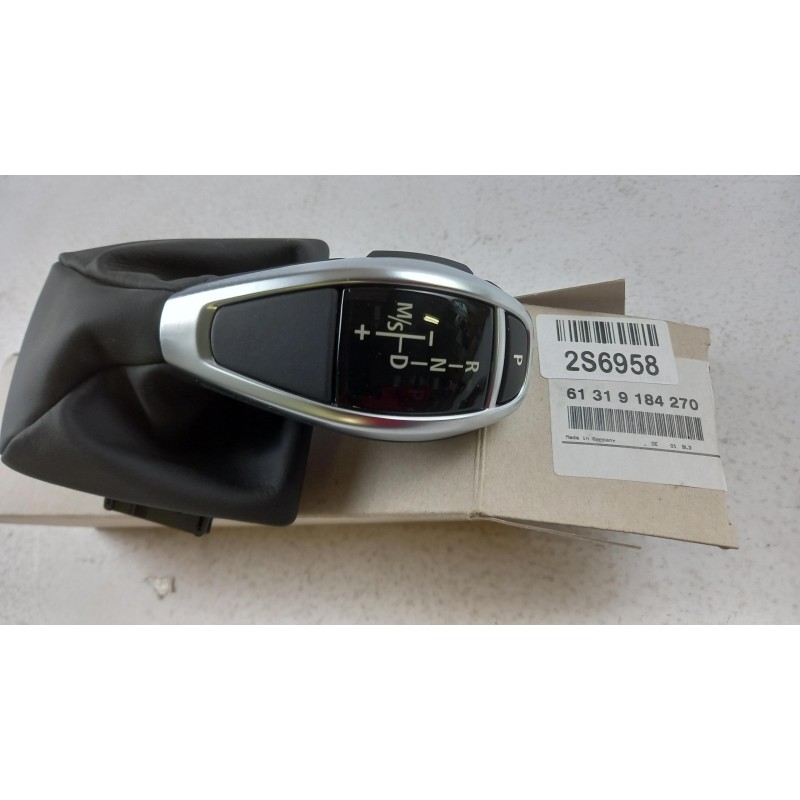 Pièce pour BMW - Gear Lever Gaiter & Knob 61319184270