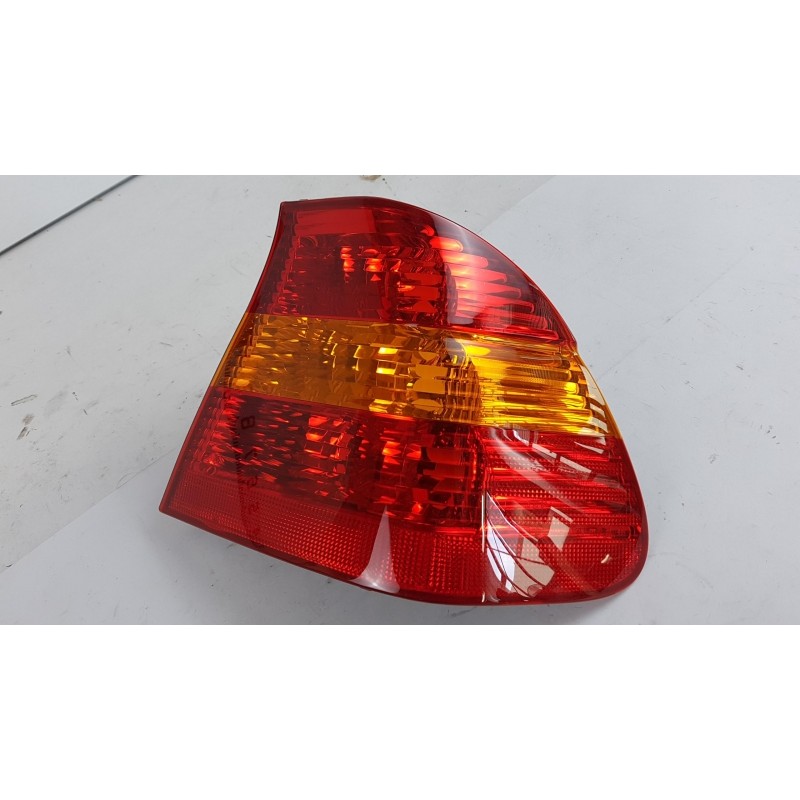 Pièce pour BMW - Combination Rearlight 63216946534
