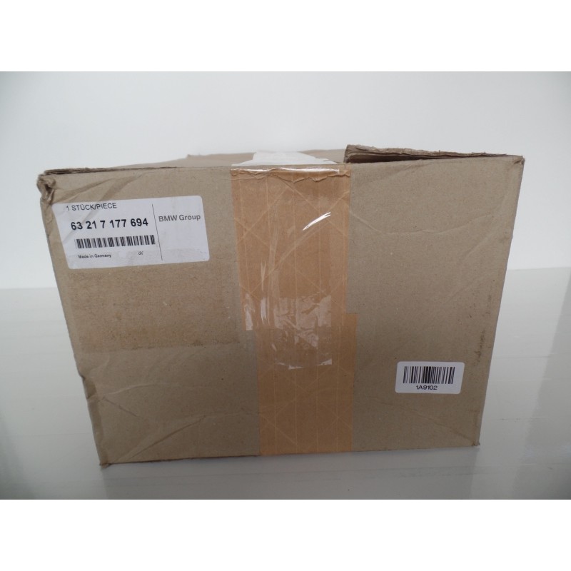 Pièce pour BMW - Combination Rearlight 63217177694