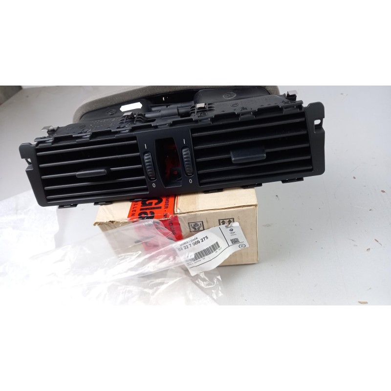 Pièce pour BMW - Air Vent Nozzle 64227009275