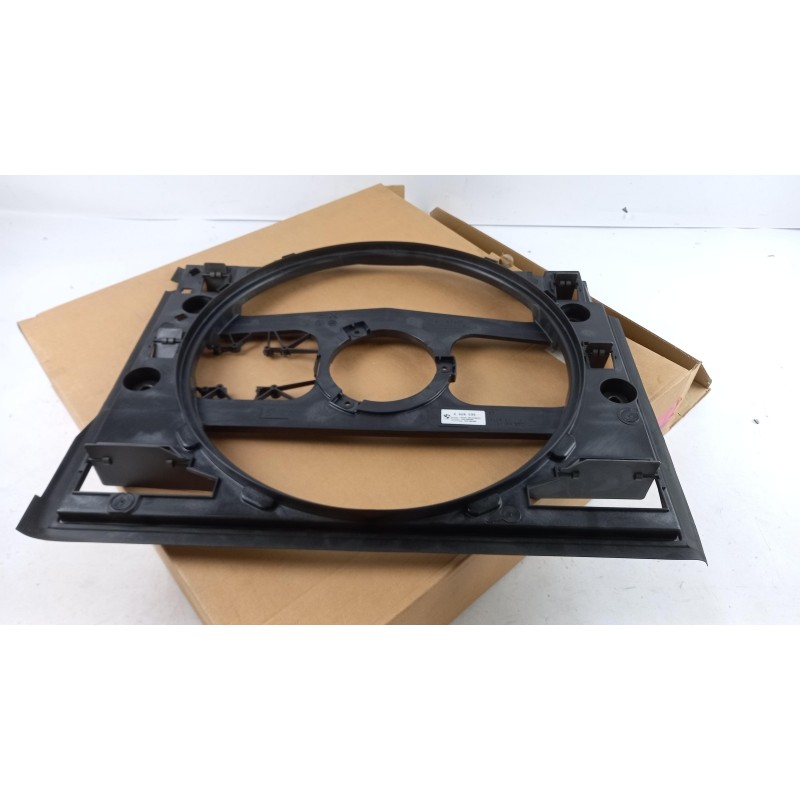 Pièce pour BMW - Cowling, Radiator Fan 64546928035