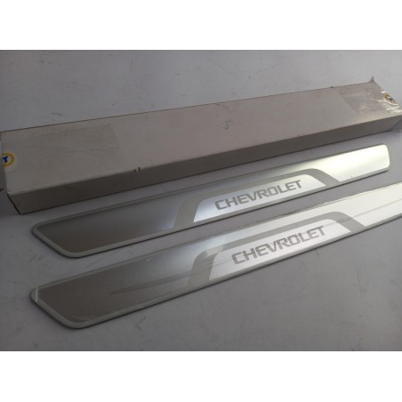 Pièce pour CHEVROLET - Sill Trim Set 95954000