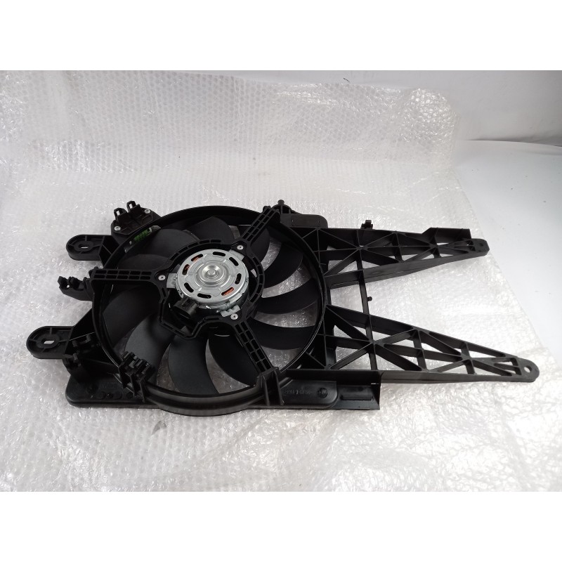 Pièce pour FIAT GROUP - Fan, Radiator 51742164