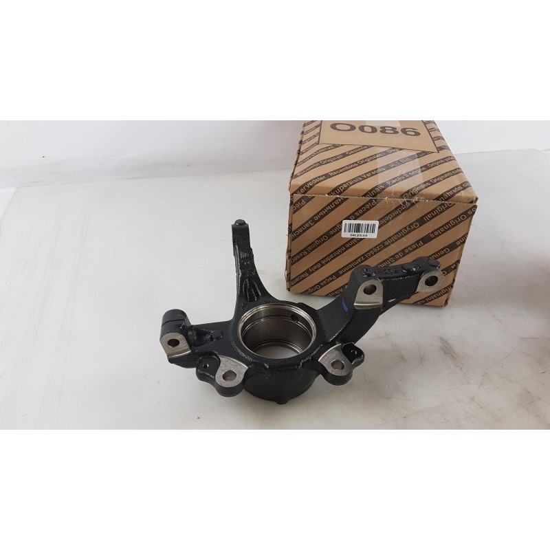 Pièce pour FIAT GROUP - Steering Knuckle 51776380