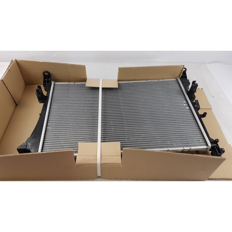Pièce pour FIAT GROUP - Radiator, Engine Cooling 51887947