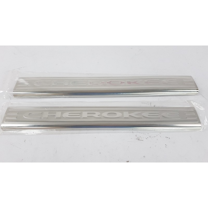 Pièce pour FIAT GROUP - Sill Trim Set K82214008AB