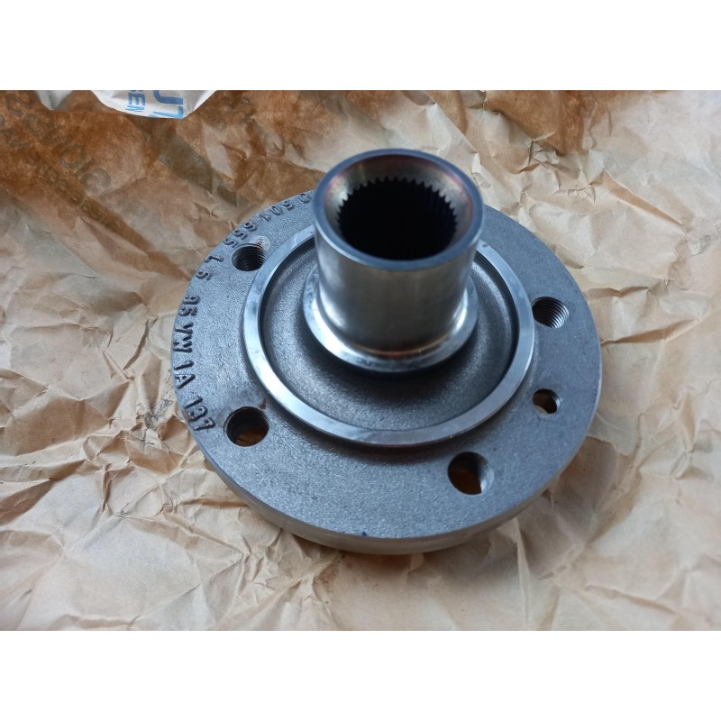 Pièce pour FORD - Wheel Hub 1121342