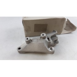 Pièce pour FORD - Alternator Bracket 1197909