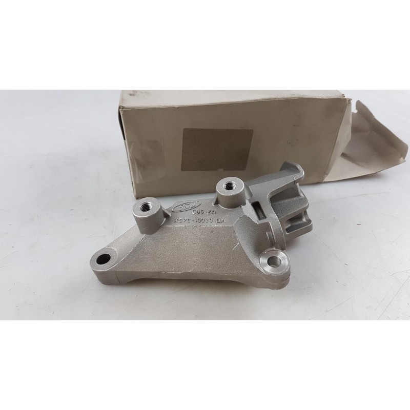 Pièce pour FORD - Alternator Bracket 1197909