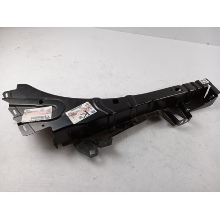 Pièce pour FORD - Bracket, Wing 1520877