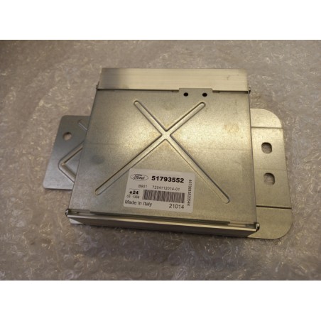 Pièce pour FORD - Amplifier 1555107
