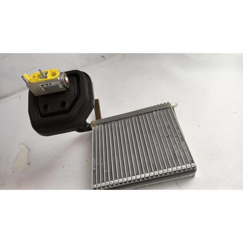 Pièce pour FORD - Evaporator, Air Conditioning 1573306