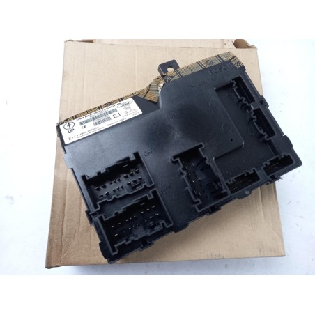 Pièce pour FORD - Control Unit 1716908
