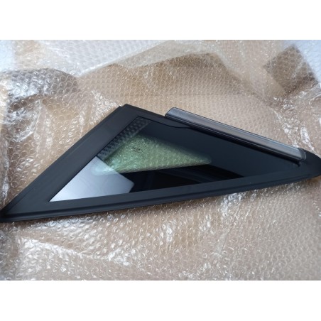 Pièce pour FORD - Side Window 1866667