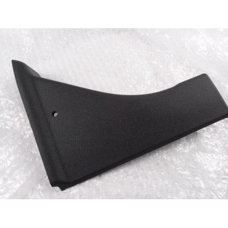 Pièce pour FORD - Pillar Trim 1881701