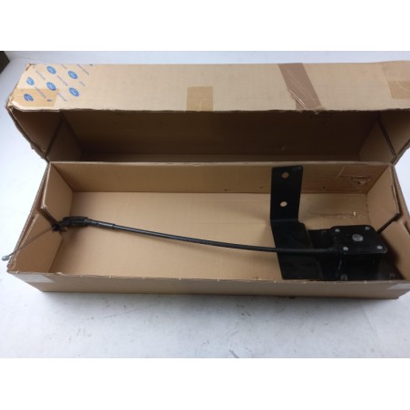 Pièce pour FORD - Retaining Cable, Spare Wheel Holder 2006075