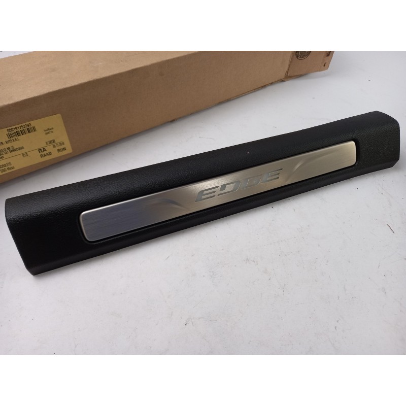 Pièce pour FORD - Sill Trim 2006567