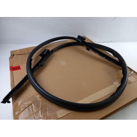 Pièce pour FORD - Seal, Folding Roof 2101493