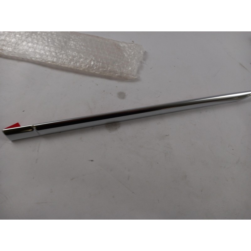 Pièce pour FORD - Trim/Protective Strip, Door 2317815
