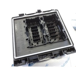 Pièce pour FORD - Fuse Box 2434800