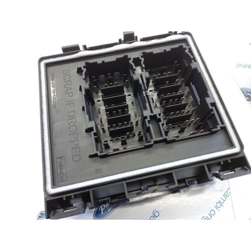 Pièce pour FORD - Fuse Box 2434800