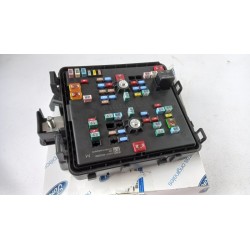 Pièce pour FORD - Fuse Box 2460881