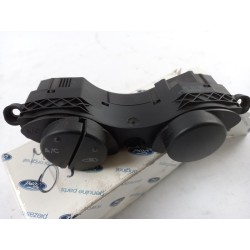 Pièce pour FORD - Control Element, Heating/Ventilation 4367075
