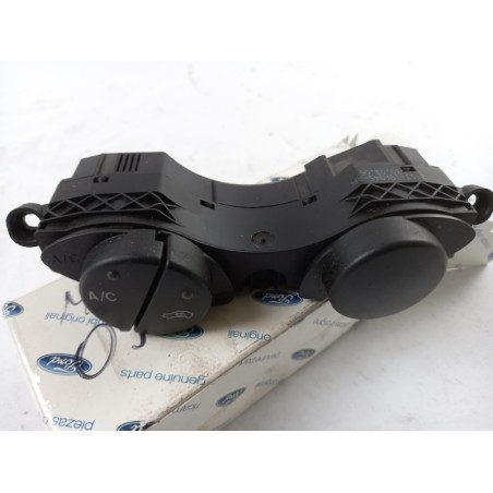 Pièce pour FORD - Control Element, Heating/Ventilation 4367075