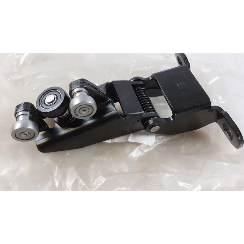 Pièce pour FORD - Roller Guide, Sliding Door 4796305