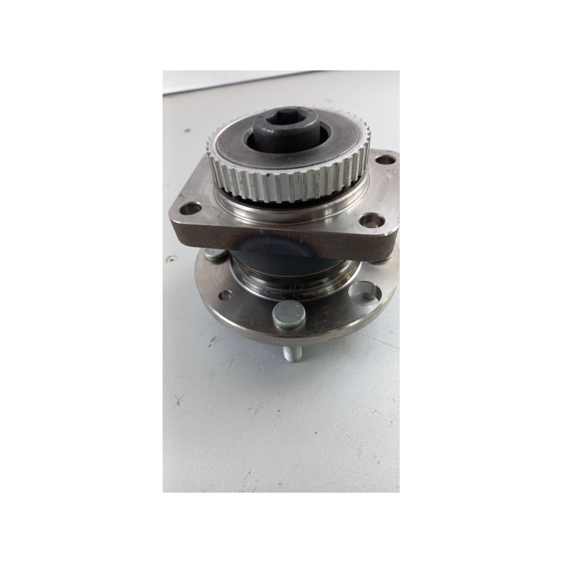 Pièce pour FORD - Wheel Hub 5027624