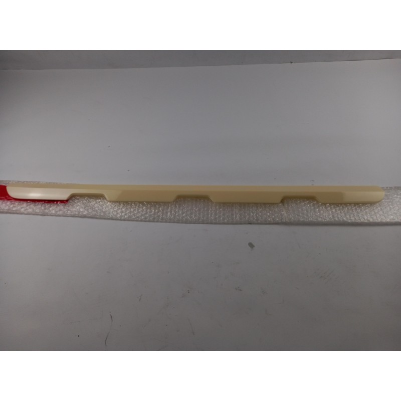 Pièce pour FORD - Trim/Protective Strip 5229389