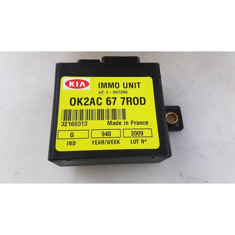 Pièce pour HYUNDAI/KIA - Control Unit 0K2AC677R0D