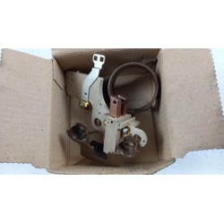 Pièce pour HYUNDAI/KIA - Alternator Regulator 3737042540