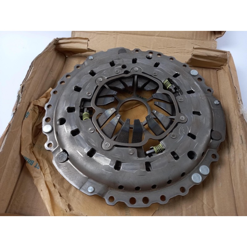 Pièce pour HYUNDAI/KIA - Clutch Pressure Plate 413003A200