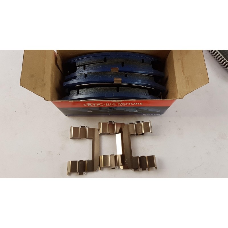 Pièce pour HYUNDAI/KIA - Brake Pad Set 581013FA10