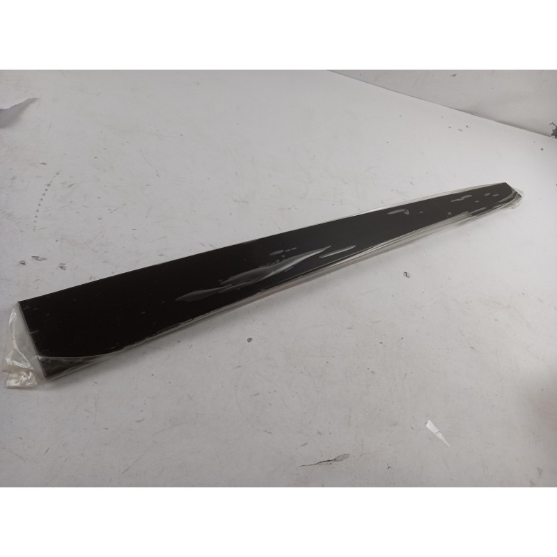 Pièce pour HYUNDAI/KIA - Trim/Protective Strip, Roof 87256A2700