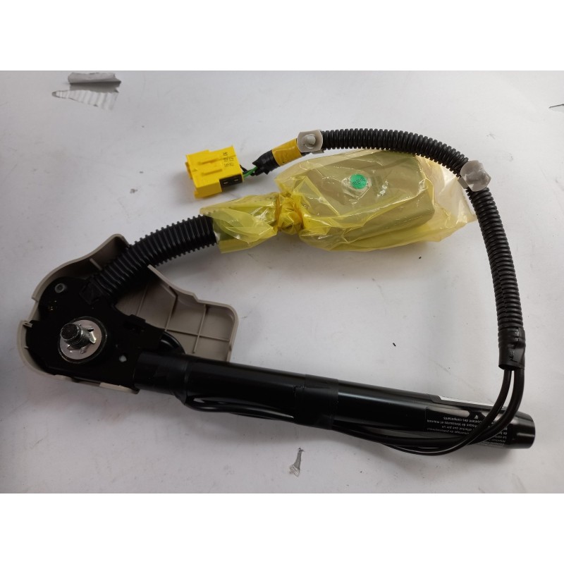 Pièce pour HYUNDAI/KIA - Pretensioner, Safety Belt 888403K040QD