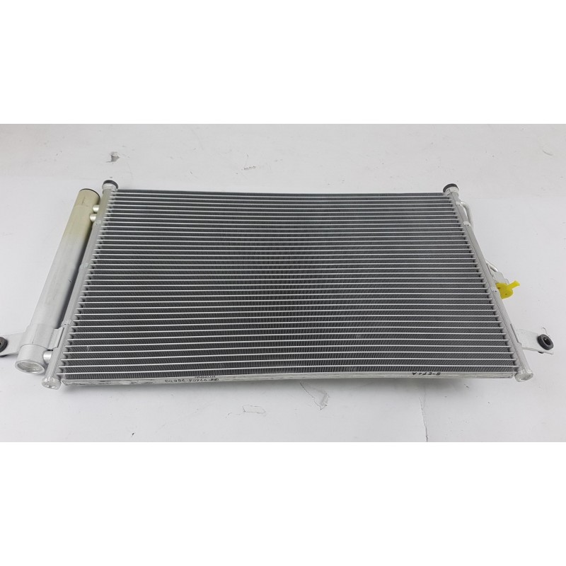 Pièce pour HYUNDAI/KIA - Condenser, Air Conditioning 9760625800