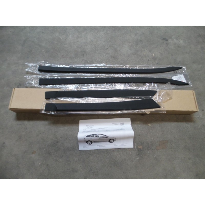 Pièce pour HYUNDAI/KIA - Trim/Protective Strip Set, Door A2271ADE00