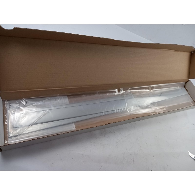 Pièce pour HYUNDAI/KIA - Trim/Protective Strip Set, Door N7271ADE00BR