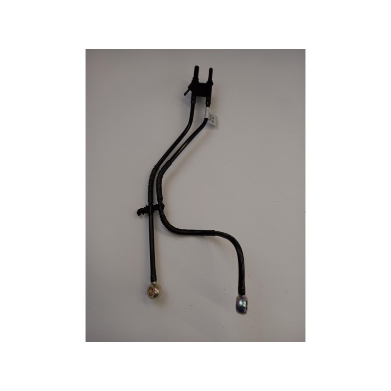 Pièce pour IVECO - Fuel Pipe 504101854